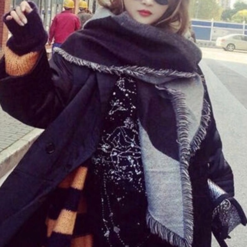 Gray & Black Color Block Scarf/Shawl - Picture 2 of 8